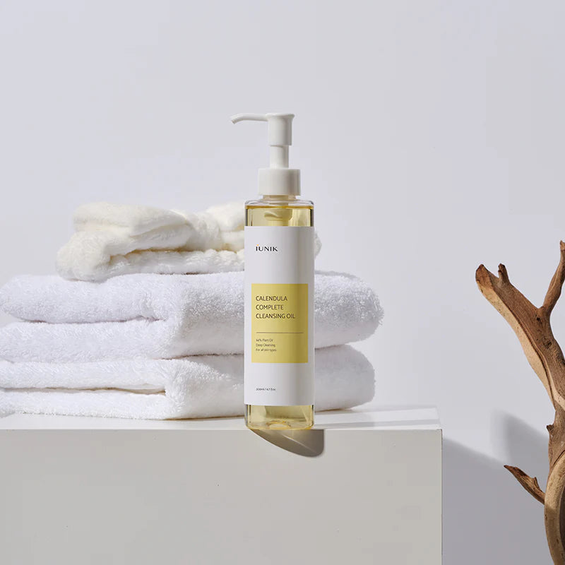 Iunik Calendula Complete Cleansing Oil
