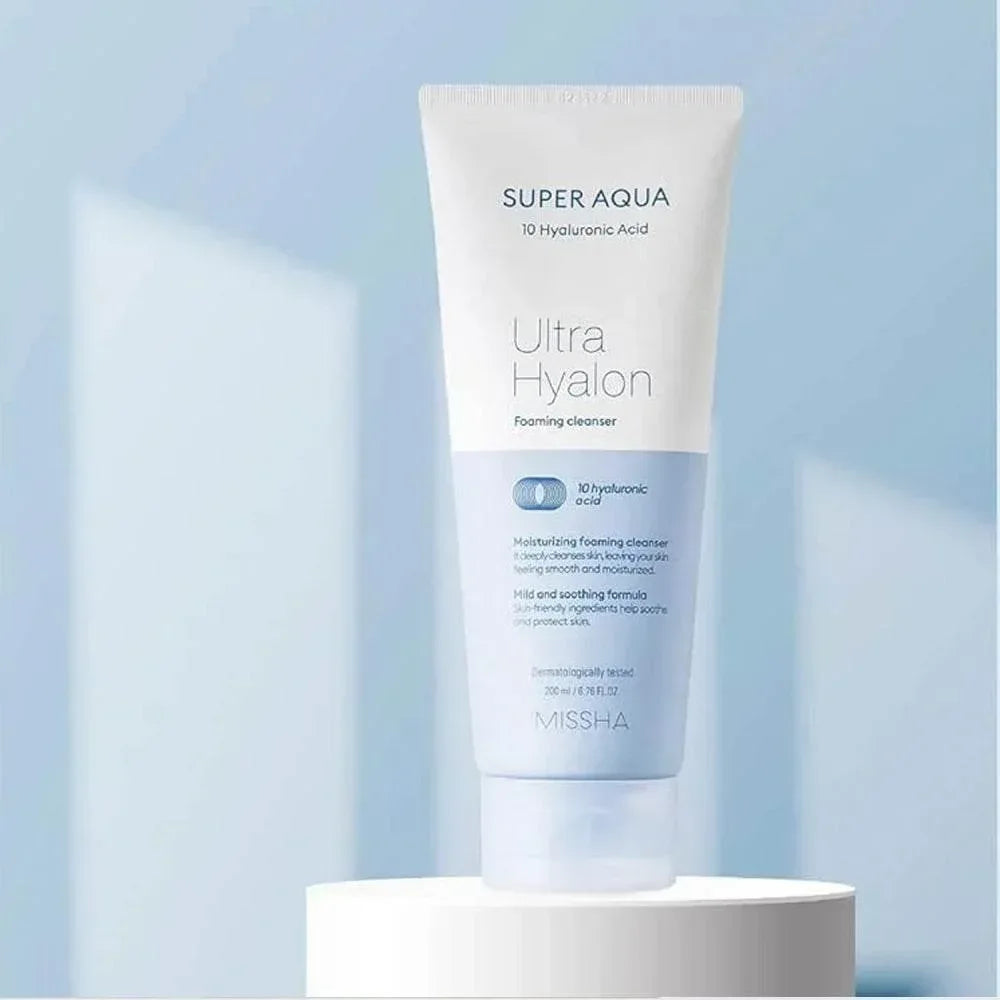 Missha Super Aqua Ultra Hyalron Cleansing Foam